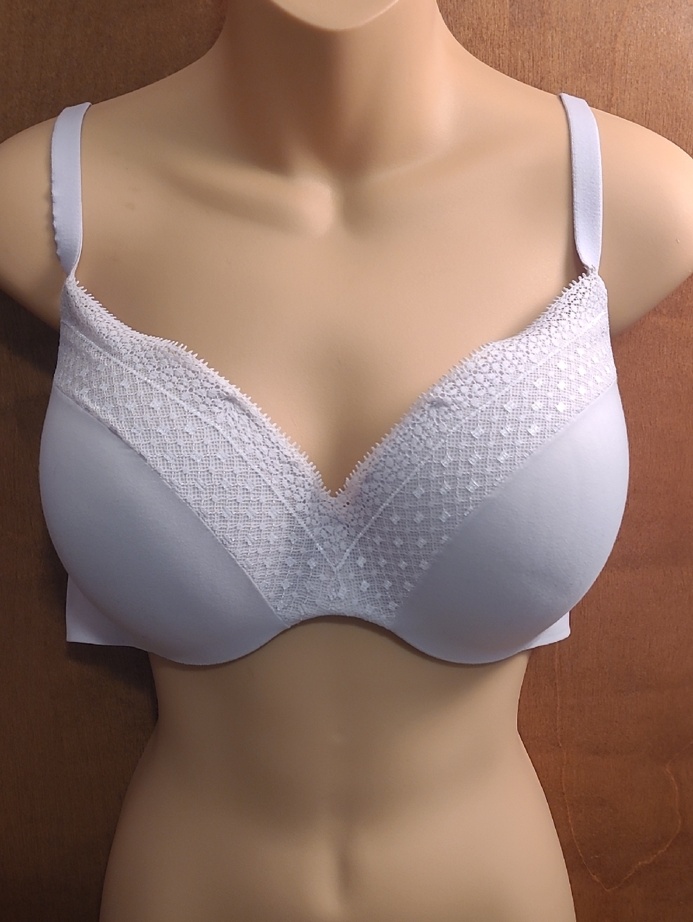 Victoria's Secret Lace-Detail T-Shirt Bra